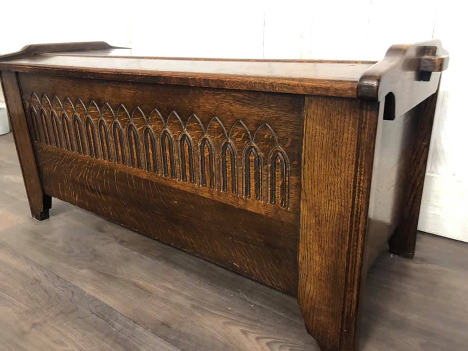 Solid Oak Bedding Box c.1920 (1 of 1) Solid Oak Bedding Box c.1920 (1 of 1)