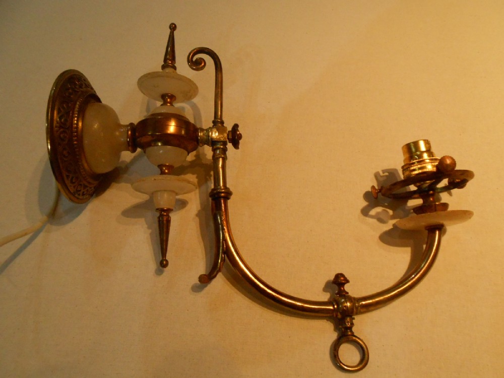 Alabaster & Gilt Wall Light Fitting (1 of 6) Alabaster & Gilt Wall Light Fitting (1 of 6)