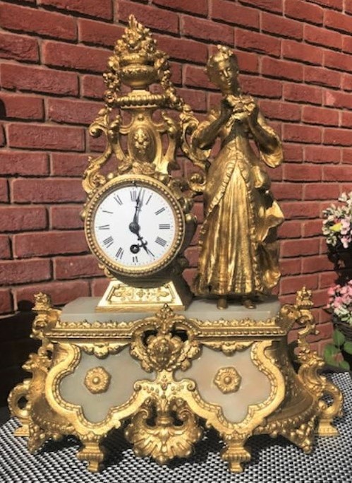 Beautiful 19th Century French Figurine Spelter Clock. (1 of 6) Beautiful 19th Century French Figurine Spelter Clock. (1 of 6)