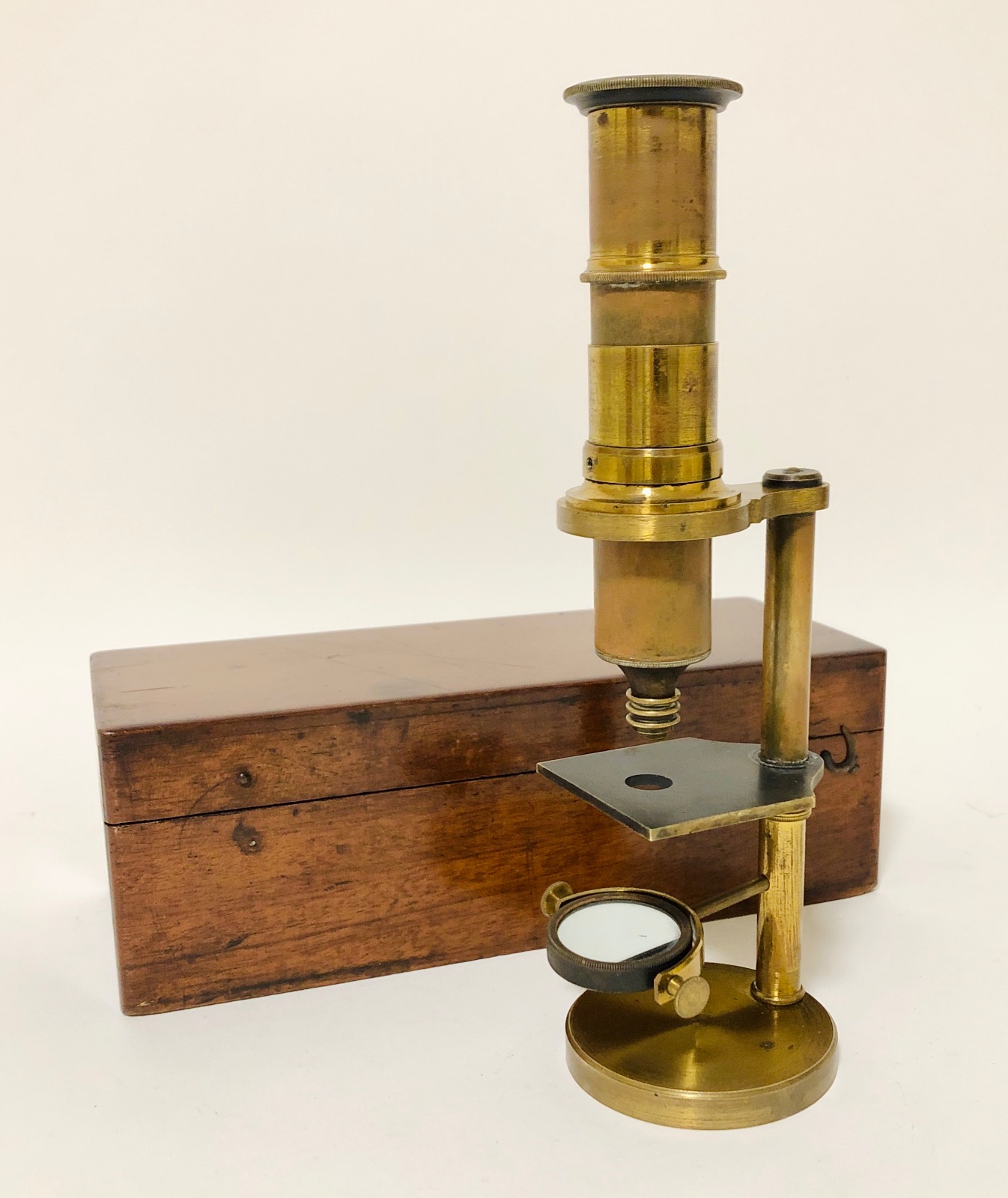 Antique Brass Student Microscope in Box (1 of 1) Antique Brass Student Microscope in Box (1 of 1)
