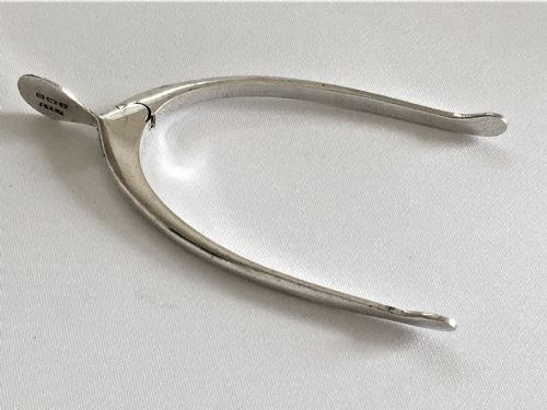 Pair of Novelty Silver Sprung Wishbone Tongs (1 of 4) Pair of Novelty Silver Sprung Wishbone Tongs (1 of 4)