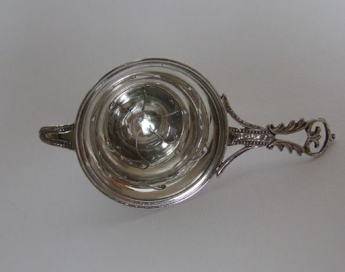 Gorgeous Small Silver Tea Strainer (1 of 9) Gorgeous Small Silver Tea Strainer (1 of 9)