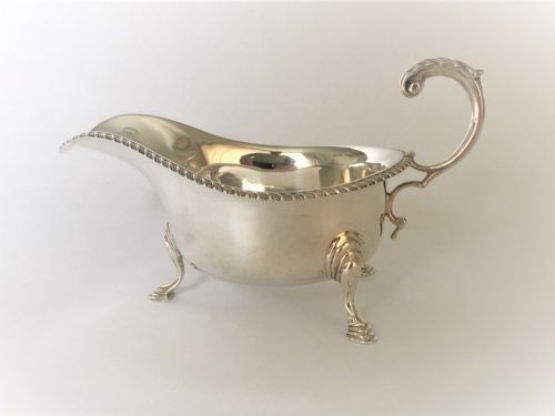 Good Quality Silver Gravy Boat (1 of 6) Good Quality Silver Gravy Boat (1 of 6)