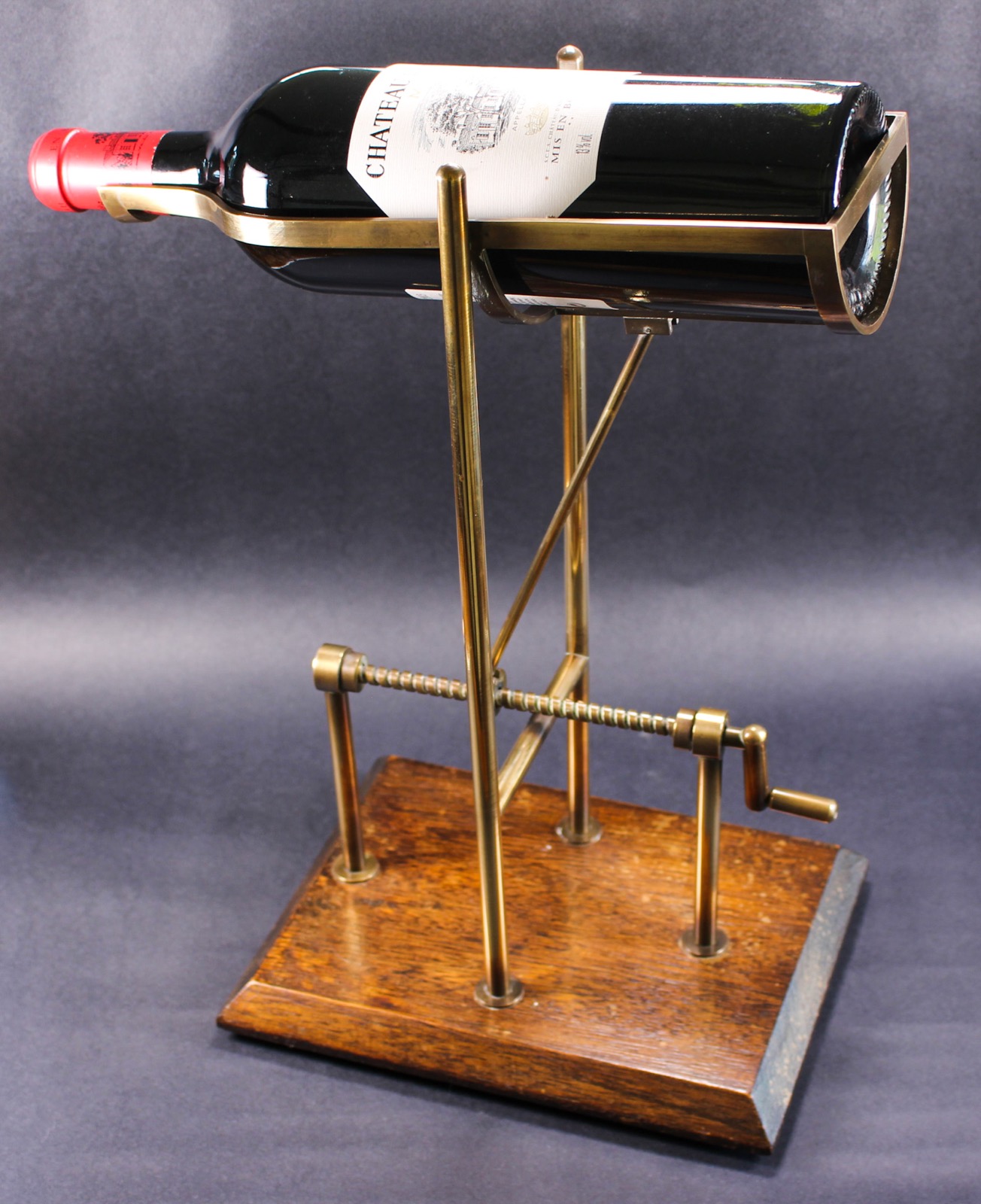 Brass Mechanical Wine Decanting Cradle M804 / LA200049