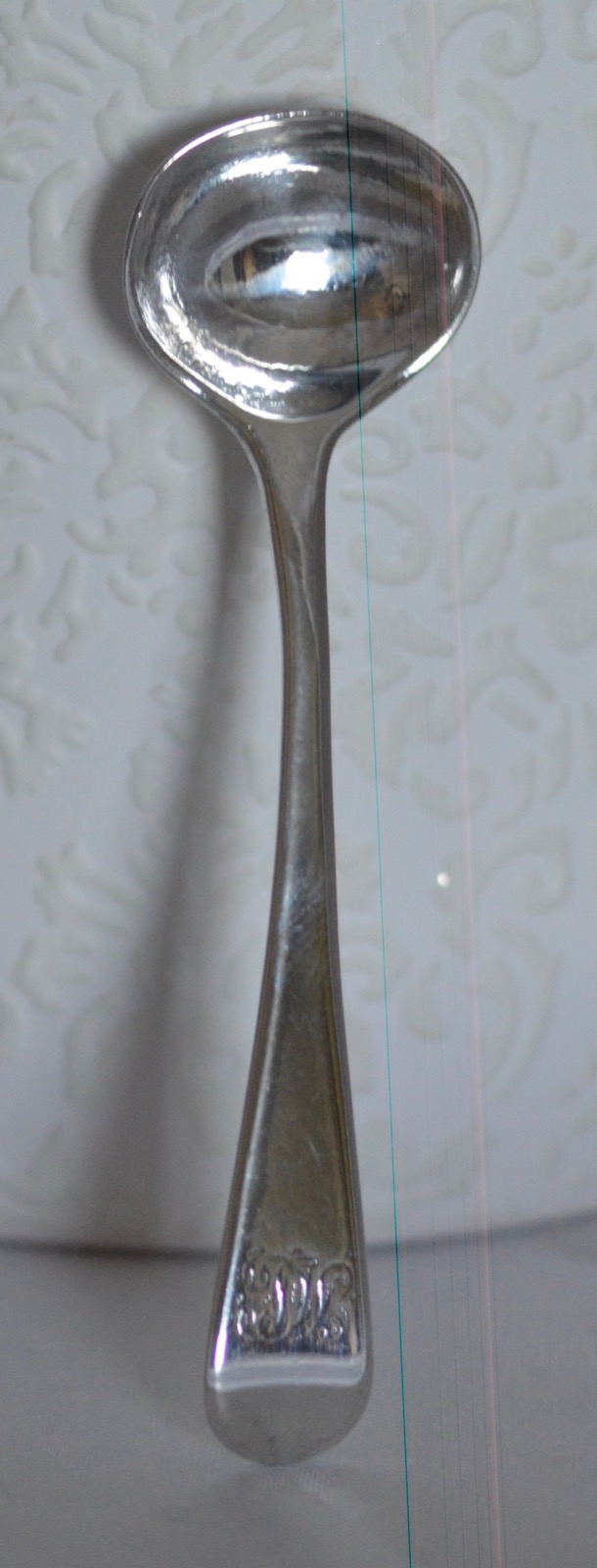 Georgian Sterling Silver Salt or Condiment Spoon made by Charles Shipway of London 1827 (1 of 8)