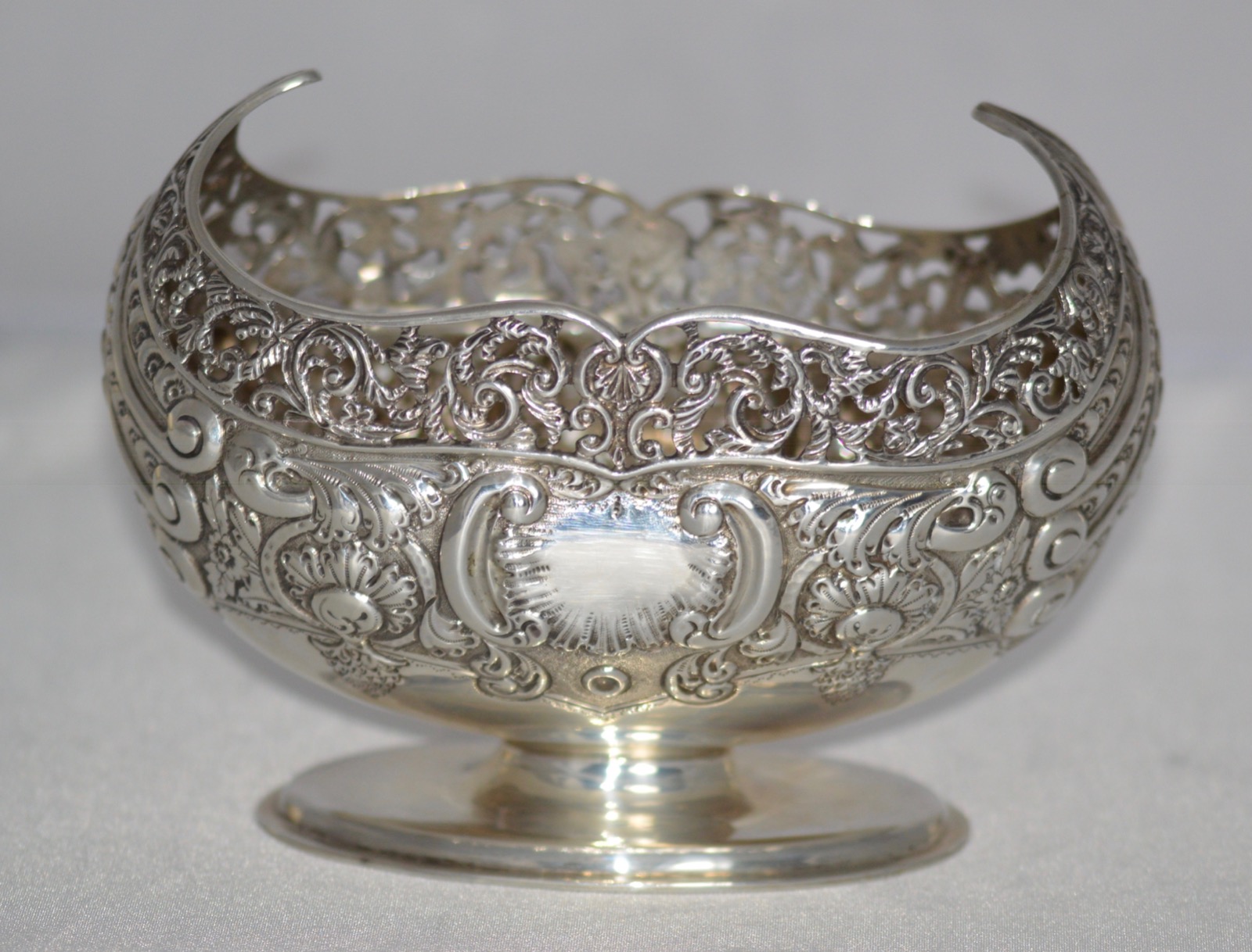 Edwardian Navette-Shaped Silver Bowl, London c.1907, Josiah Williams & Co (1 of 9)
