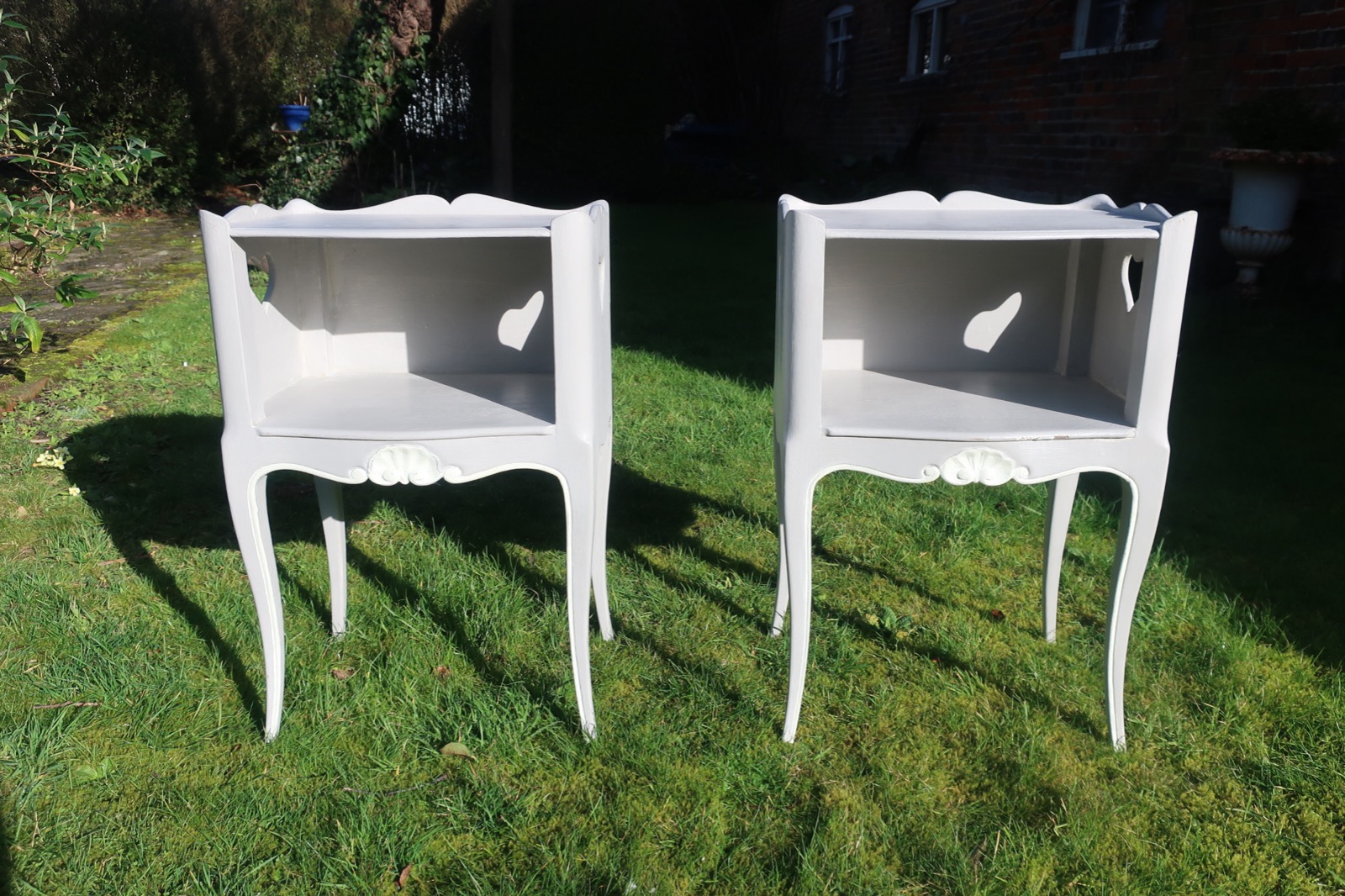 Pair of Painted Bedside Tables c.1920 (1 of 1) Pair of Painted Bedside Tables c.1920 (1 of 1)