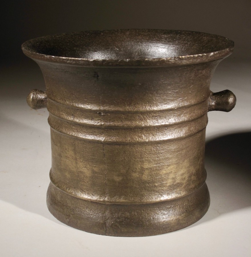 Large French Cast Iron Mortar c.1770-1780 (1 of 6)