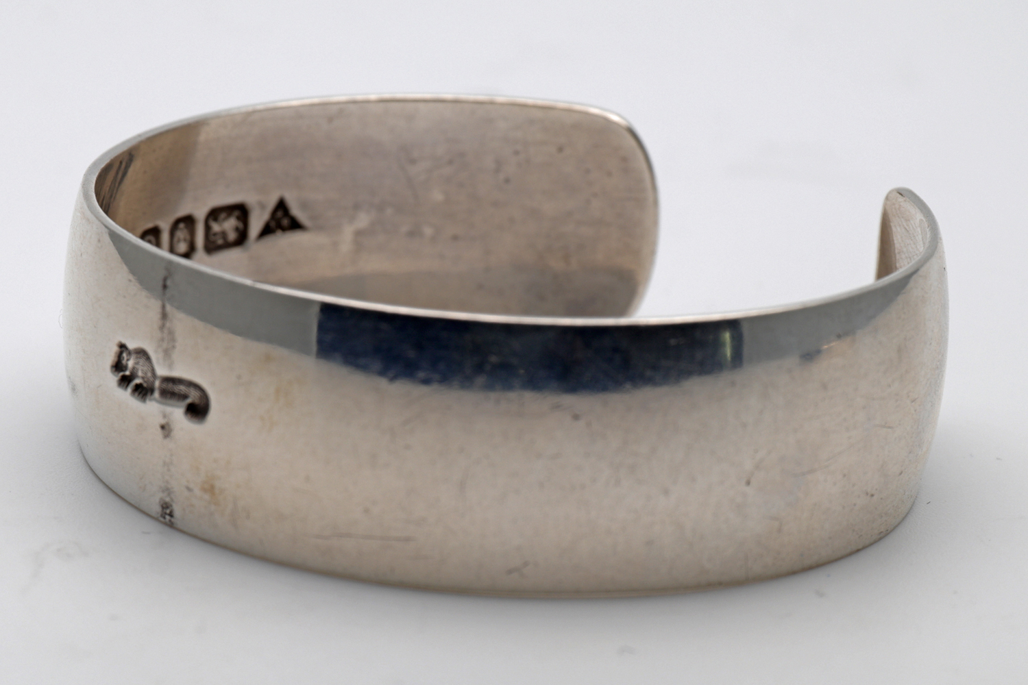Brian Leslie Fuller Silver Bangle (1 of 1) Brian Leslie Fuller Silver Bangle (1 of 1)