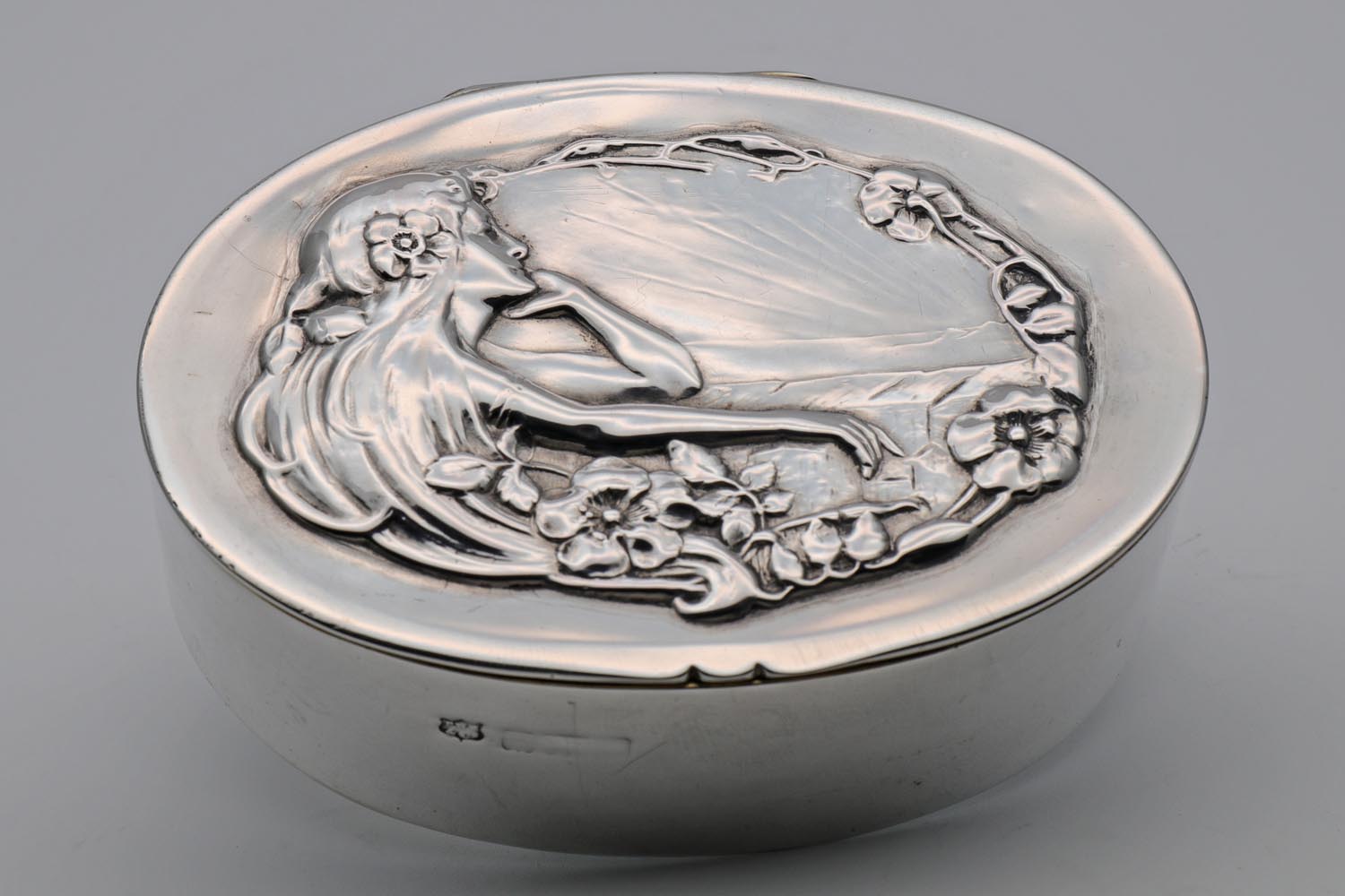 Large Art Nouveau Silver Box (1 of 2)