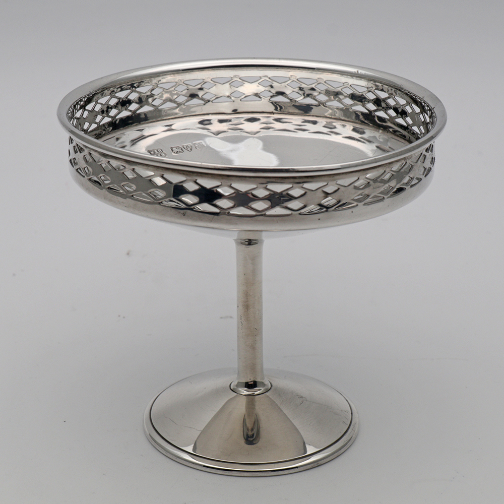 Miniature Silver Tazza Chester (1 of 3) Miniature Silver Tazza Chester (1 of 3)