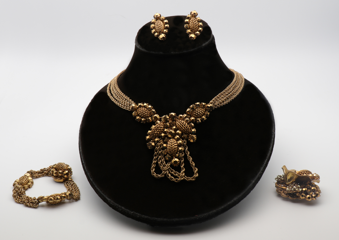 Miriam Haskell Parure (1 of 7)