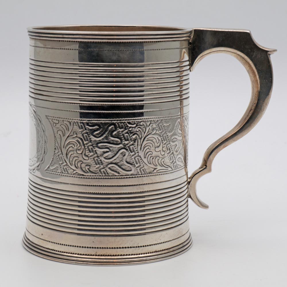 Georgian Half Pint Tankard (1 of 3)