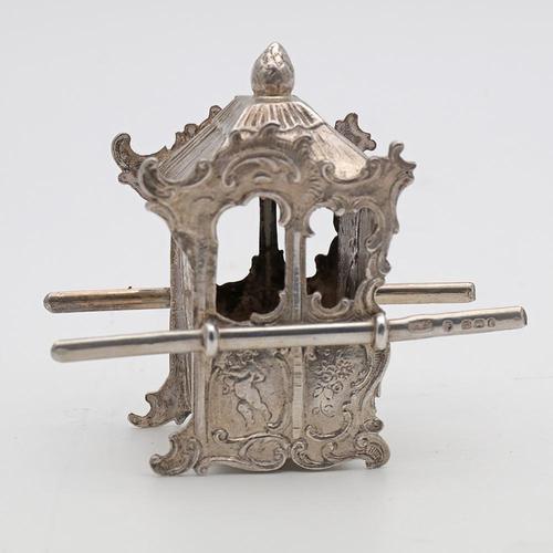 Victorian silver miniature sedan chair (1 of 4) Victorian silver miniature sedan chair (1 of 4)