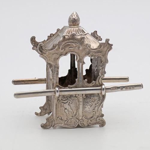 Victorian silver miniature sedan chair (1 of 4)