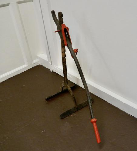 19th Century Vintage Blacksmith Made Iron Cart Jack (1 of 3) 19th Century Vintage Blacksmith Made Iron Cart Jack (1 of 3)