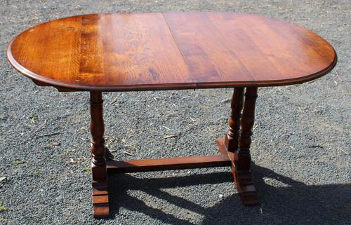 1940s Slim Oak Draw-leaf Table with 1 Leaf (1 of 3)