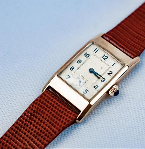 Art Deco 9ct Gold Case Gentlemen's Watch (1 of 5)