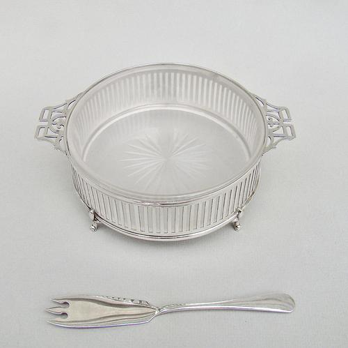 Large George V Silver Butter Dish by Jay's, Birmingham 1911 with Art Deco Silver Butter Knife (1 of 10) Large George V Silver Butter Dish by Jay's, Birmingham 1911 with Art Deco Silver Butter Knife (1 of 10)