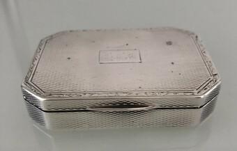 Antique Solid Silver Hallmarked Cigarette Trinket Box (1 of 3) Antique Solid Silver Hallmarked Cigarette Trinket Box (1 of 3)