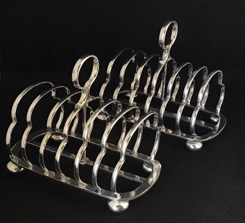 Pair of Antique Walker & Hall 7 Bar silver Plated Toast Racks (1 of 6) Pair of Antique Walker & Hall 7 Bar silver Plated Toast Racks (1 of 6)