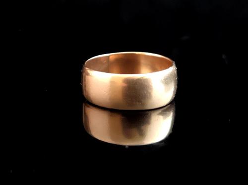 Victorian 9ct Gold Wedding Ring, Band (1 of 11)