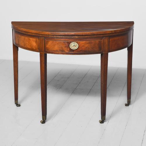 George III Tea Table Made of the Finest Quality Figured Spanish Mahogany (1 of 8)