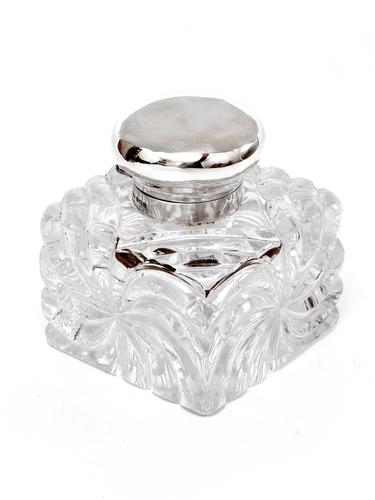 John Grinsell Silver Mounted and Cut Glass Swirl Design Inkwell (1 of 4) John Grinsell Silver Mounted and Cut Glass Swirl Design Inkwell (1 of 4)
