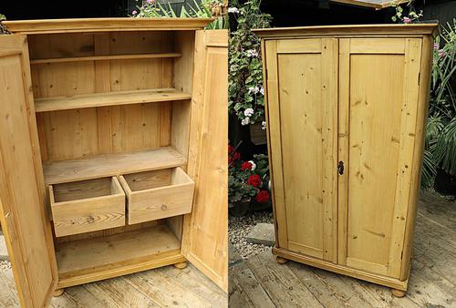 Fabulous Old Pine 2 Door Cupboard / Cabinet with Internal Drawers & Shelves (1 of 11)