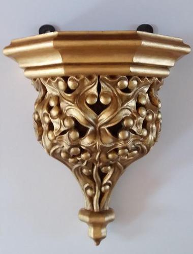 Beautiful Victorian Gilt Wall Bracket/ Display Stand c.1860 (1 of 4) Beautiful Victorian Gilt Wall Bracket/ Display Stand c.1860 (1 of 4)