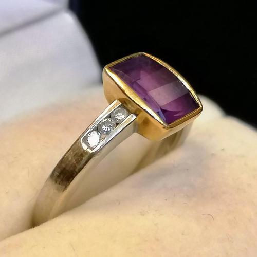 Vintage 18ct White Gold, Amethyst & Diamond Ring - Boxed (1 of 5)