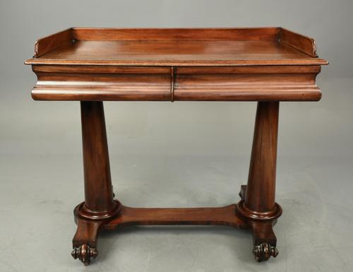 William IV Mahogany Side Table (1 of 5) William IV Mahogany Side Table (1 of 5)
