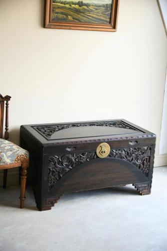 Oriental Camphor Wood Chest (1 of 11)