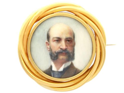 Enamel & 22ct Yellow Gold Miniature Brooch - Antique c.1880 (1 of 9) Enamel & 22ct Yellow Gold Miniature Brooch - Antique c.1880 (1 of 9)