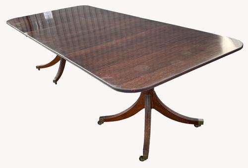 Mahogany Pedestal Dining Table by W. Tillman (1 of 8) Mahogany Pedestal Dining Table by W. Tillman (1 of 8)