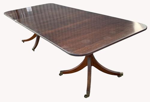 Mahogany Pedestal Dining Table by W. Tillman (1 of 8)