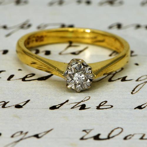 The Vintage 1982 18ct Gold Diamond Solitaire Ring (1 of 4)