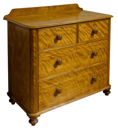 A Victorian Birch Satinwood Chest of Drawers (1 of 7) A Victorian Birch Satinwood Chest of Drawers (1 of 7)