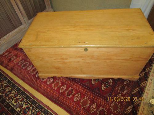 Victorian Pine Blanket Chest with Bracket Feet (1 of 5)