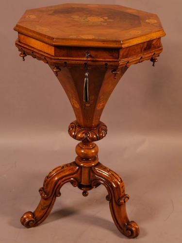 Very Good Victorian Hexagonal Sewing Stand (1 of 9)