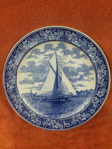 1901 Wedgwood Etruria Queensware "The Intrepid" Boat Plate (1 of 10) 1901 Wedgwood Etruria Queensware "The Intrepid" Boat Plate (1 of 10)