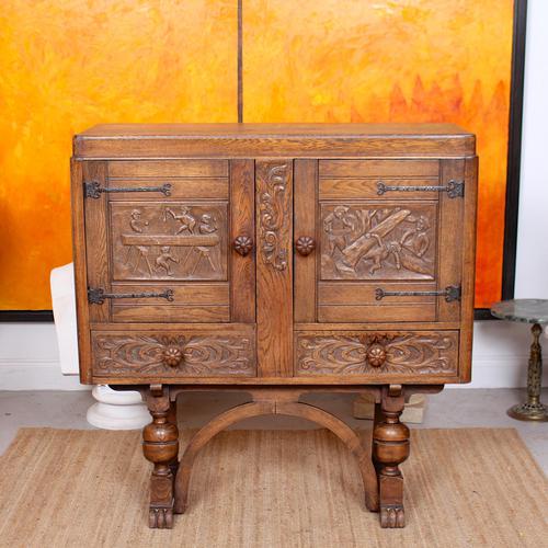 Carved Oak Sideboard Cupboard (1 of 13)