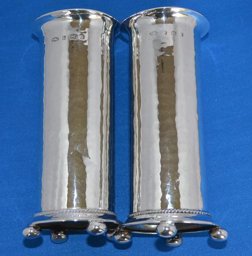 Fine Pair of Arts & Crafts Cylindrical Vases (1 of 5) Fine Pair of Arts & Crafts Cylindrical Vases (1 of 5)