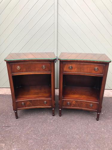 Pair of Mahogany Bedside Cabinets (1 of 11) Pair of Mahogany Bedside Cabinets (1 of 11)