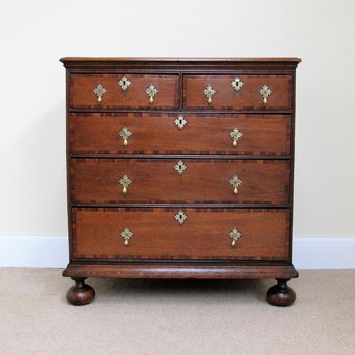 Oak Chest of Drawers - William & Mary Period c.1690 (1 of 6) Oak Chest of Drawers - William & Mary Period c.1690 (1 of 6)