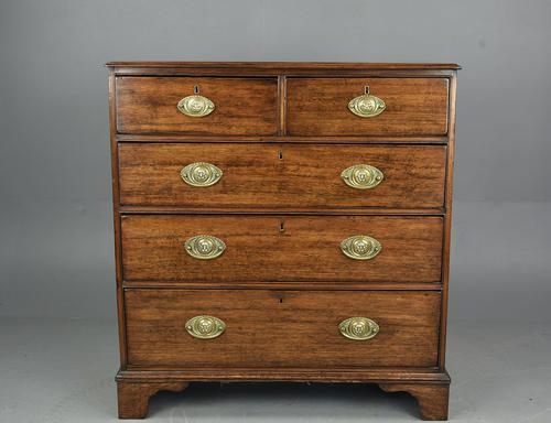 Georgian Oak Chest of Drawers c.1790 (1 of 4)