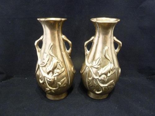 2 Antique Chinese Bras / Bronze Vases "Squirrels" Qing Dynasty 19th Century (1 of 5)