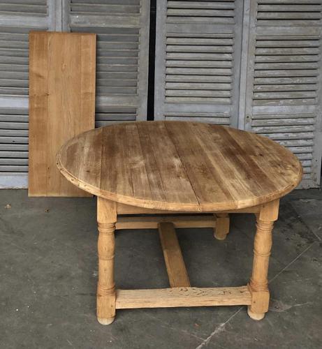 Round Farmhouse Dining Table with leaf (1 of 11)