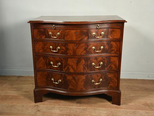 Regency Mahogany Serpentine Chest of Drawers (1 of 11) Regency Mahogany Serpentine Chest of Drawers (1 of 11)