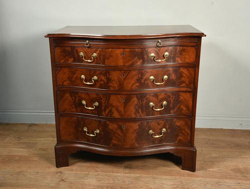 Regency Mahogany Serpentine Chest of Drawers (1 of 11)